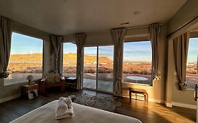 Canyon Oasis Suite With Grand Mesa View
